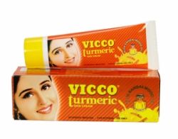 משחת ויקו ע"ב כורכום ושמן סנדלווד 70 גר' Vicco Tutmeric אינדיאן סטור